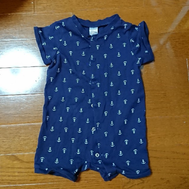 H&M(エイチアンドエム)の美品！H&M カバーオール 半袖 4-6M キッズ/ベビー/マタニティのベビー服(~85cm)(カバーオール)の商品写真