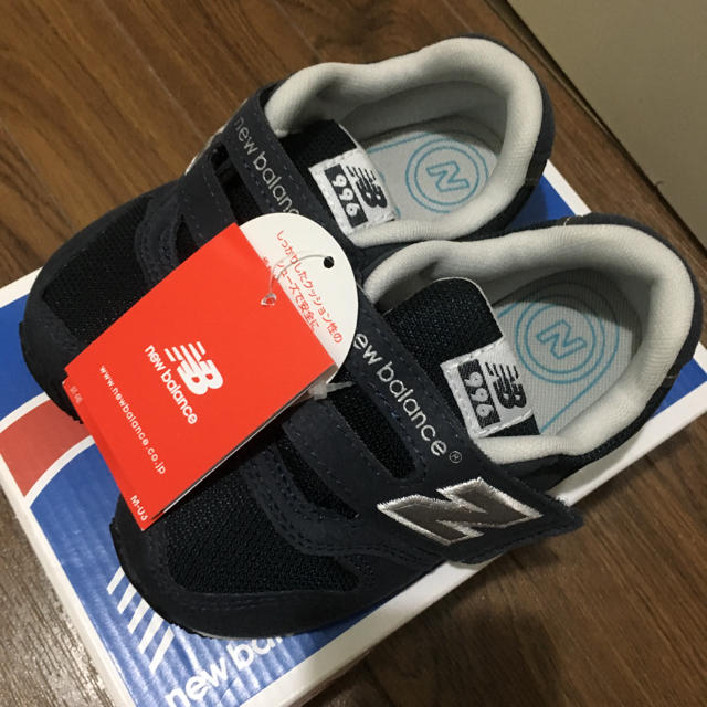 新品タグ付 New Balance スニーカー16