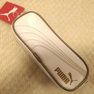 プーマ(PUMA)の★新品未使用　ペンケース　プーマ　PUMA　ホワイト×ツヤ消しゴールド　白(ペンケース/筆箱)