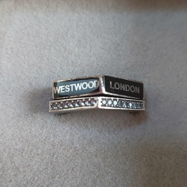 Vivienne Westwood(ヴィヴィアンウエストウッド)のVivienne Westwood ヘキサゴナルリング レディースのアクセサリー(リング(指輪))の商品写真