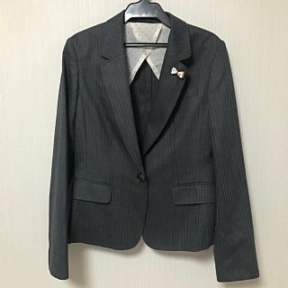 アオヤマ(青山)のグレーのレディーススーツジャケット(スーツ)