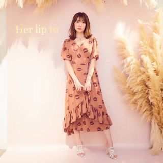 ポリエステ snidel - herlipto Lip-print Wrap Dressの通販 by aine's