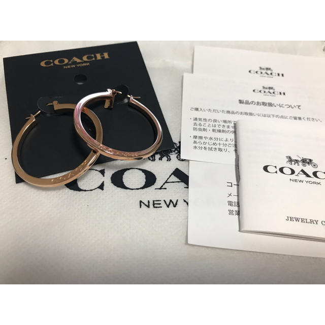 COACH(コーチ)のCOACH ピアス ローズゴールド レディースのアクセサリー(ピアス)の商品写真