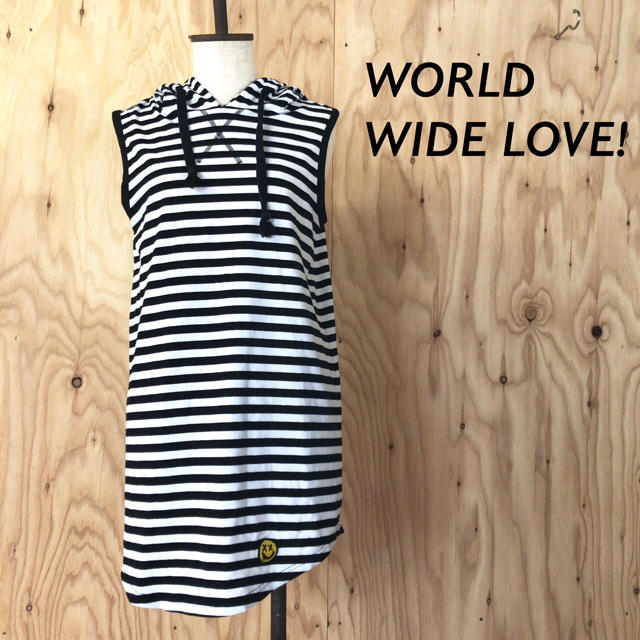 WORLD WIDE LOVE!(ワールドワイドラブ)の【美品】WORLD WIDE LOVE! ボーダーノースリーブパーカー ハート レディースのトップス(パーカー)の商品写真