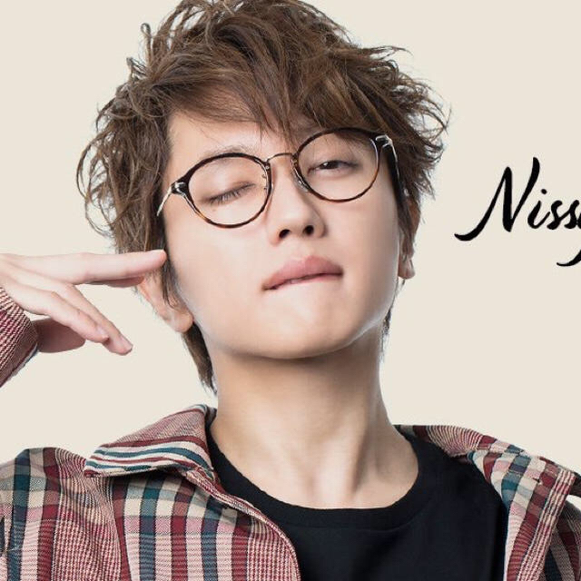 AAA(トリプルエー)のNissy メガネ お値下げ エンタメ/ホビーのタレントグッズ(ミュージシャン)の商品写真