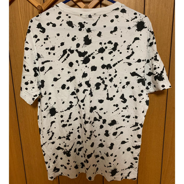 H&M(エイチアンドエム)のメンズTシャツ メンズのトップス(Tシャツ/カットソー(半袖/袖なし))の商品写真