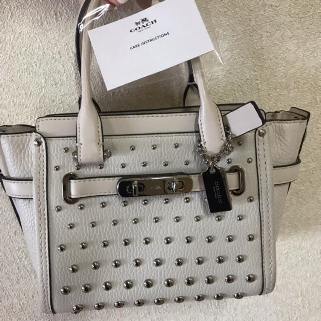 美品 coach スワッガー21ショルダーバッグ