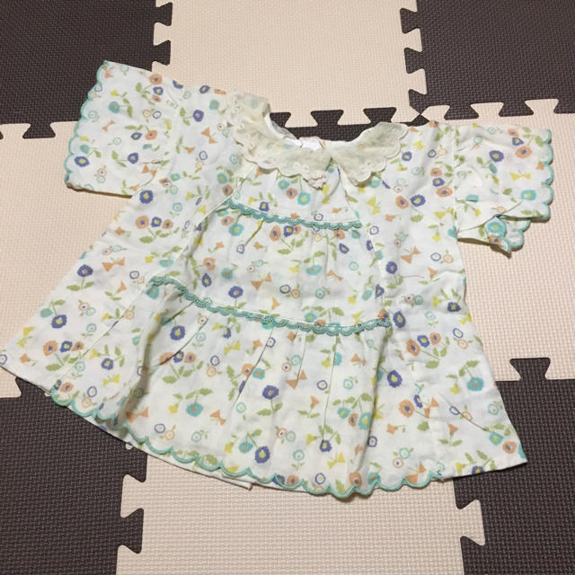 Seraph(セラフ)の新品！セラフ♡花柄チュニック♡90 キッズ/ベビー/マタニティのキッズ服女の子用(90cm~)(ブラウス)の商品写真