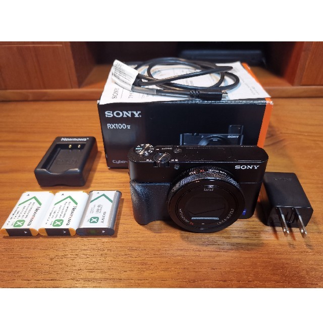 極美品 SONY RX100 V　サイバーショット DSC-RX100M5