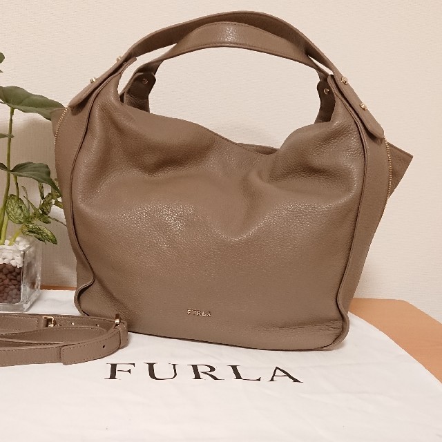 Furla(フルラ)の【美品】フルラ 本革 2wayバッグ  レディースのバッグ(トートバッグ)の商品写真