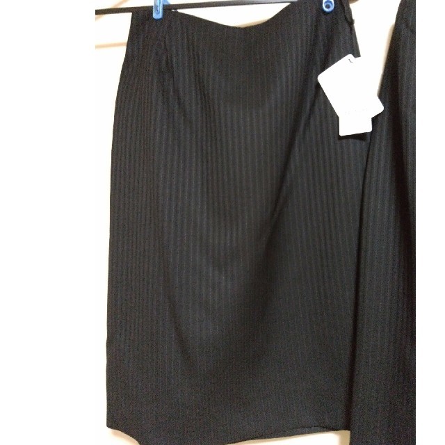 AOKI(アオキ)の新品・未使用　AOKI 
レディーススーツ　上下セット　夏用
 レディースのフォーマル/ドレス(スーツ)の商品写真