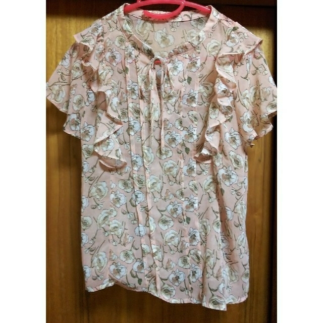 grove(グローブ)の花柄ピンクのトップス 半袖カットソー レディースのトップス(Tシャツ(半袖/袖なし))の商品写真