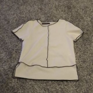 ザラ(ZARA)のZARA カットソー(カットソー(半袖/袖なし))