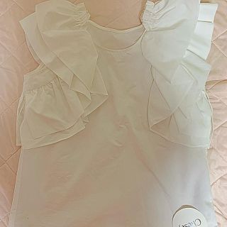 チェスティ(Chesty)の最終値下げ（新品タグ付き）チェスティtops(カットソー(半袖/袖なし))