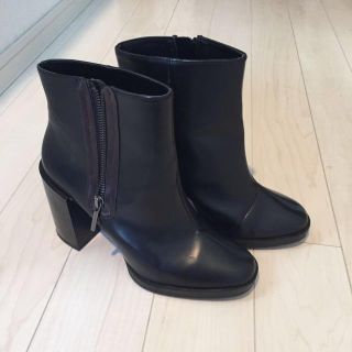 ザラ(ZARA)のZARA39 秋の準備♡ブーティー黒♡(ブーティ)