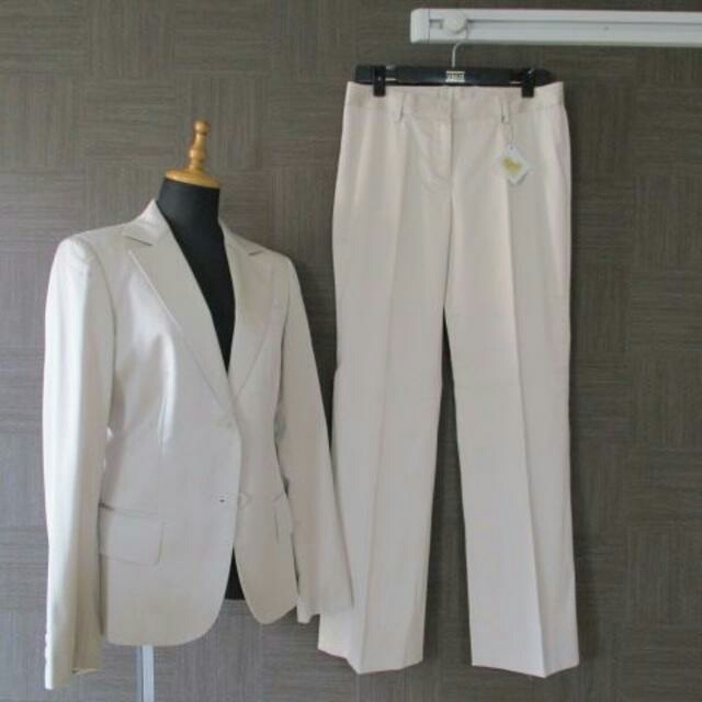 THE SUIT COMPANY 新品 スーツカンパニー SUIT COMPANY パンツスーツ 38 40 春秋の通販 by HUZW