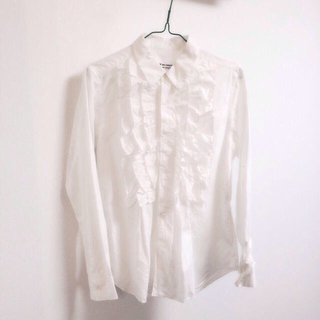 コムデギャルソン(COMME des GARCONS)のコムデギャルソンの白フリルシャツ(Tシャツ(長袖/七分))