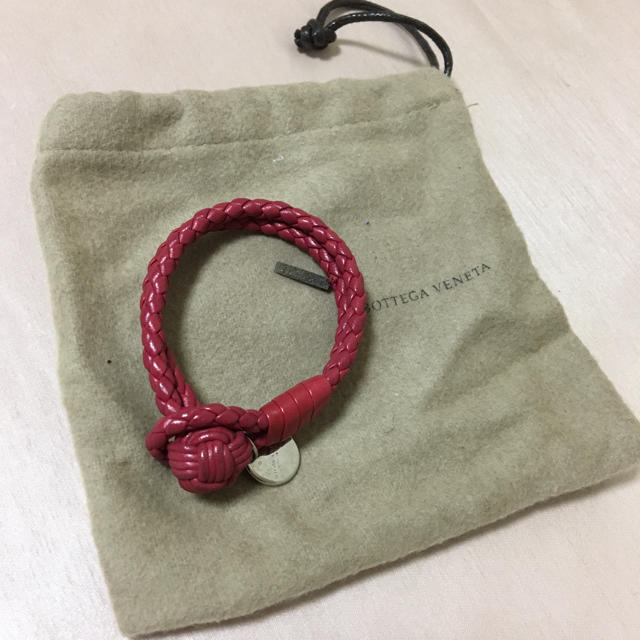 Bottega Veneta(ボッテガヴェネタ)のBOTTEGA VENTA ボッティガ ヴェネタ ２連 ブレスレット レッド レディースのアクセサリー(ブレスレット/バングル)の商品写真