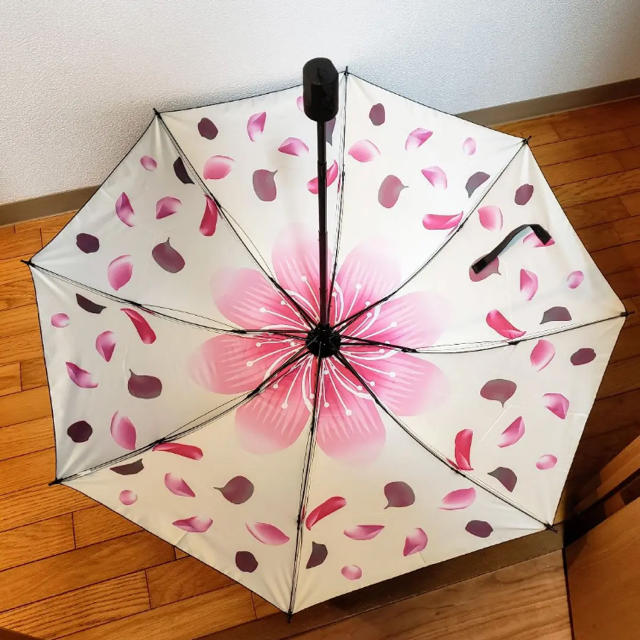 【最終在庫】軽量折りたたみ傘 晴雨兼用 フラワーモチーフ 花柄 レディースのファッション小物(傘)の商品写真