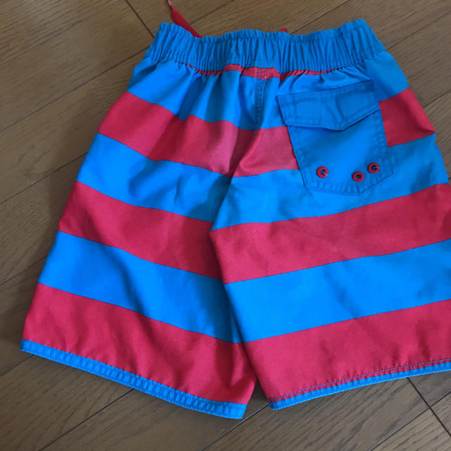 QUIKSILVER(クイックシルバー)の男の子 水着 QUIKSILVER キッズ/ベビー/マタニティのキッズ服男の子用(90cm~)(水着)の商品写真