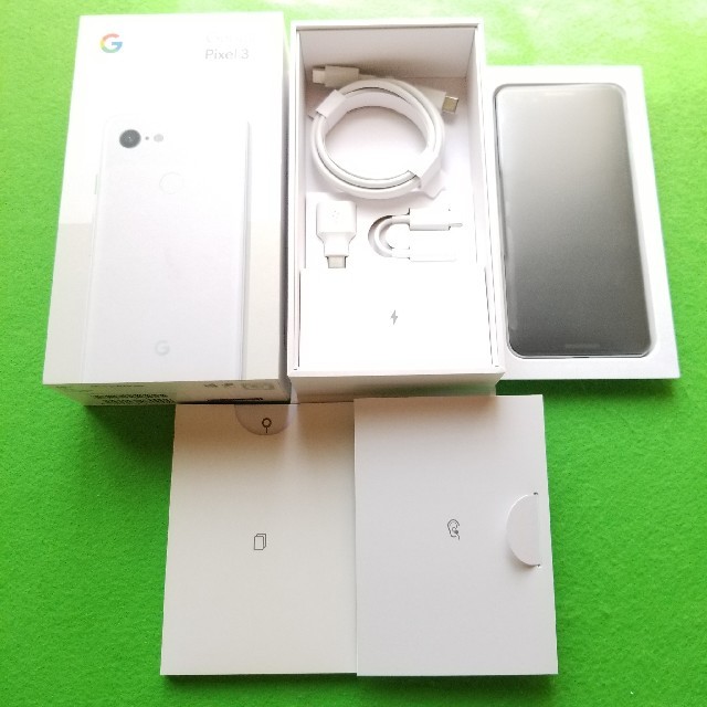 ☆SIMロック解除済☆Google Pixel3  64GB ホワイト白ロム スマホ/家電/カメラのスマートフォン/携帯電話(スマートフォン本体)の商品写真