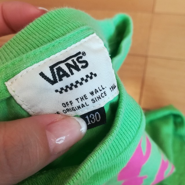 VANS(ヴァンズ)のVANS 　Tシャツ　130　グリーン キッズ/ベビー/マタニティのキッズ服男の子用(90cm~)(Tシャツ/カットソー)の商品写真