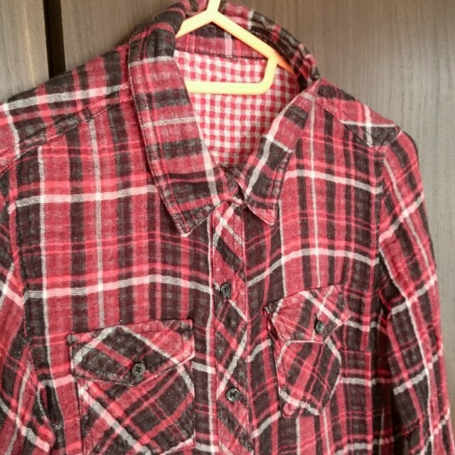 ガーゼ生地のチェックシャツ レディースのトップス(シャツ/ブラウス(長袖/七分))の商品写真