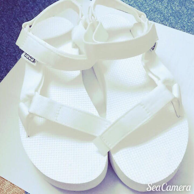 Teva(テバ)の✧TeVa 厚底サンダル White✧ レディースの靴/シューズ(サンダル)の商品写真