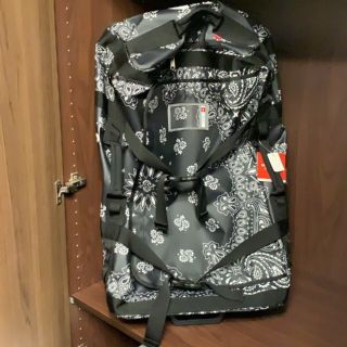 シュプリーム(Supreme)のSupreme NORTH FACE BANDANA BLACK(トラベルバッグ/スーツケース)