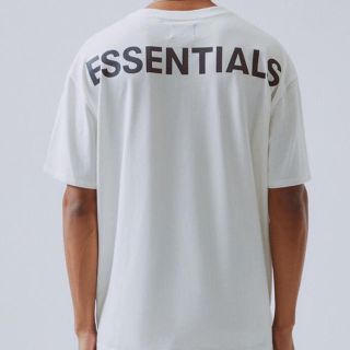 フィアオブゴッド(FEAR OF GOD)のFOG ESSENTIALS BOXY Tシャツ 白 M 送料込(Tシャツ/カットソー(半袖/袖なし))