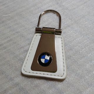 ビーエムダブリュー(BMW)のBMW ホワイトレザー キーホルダー(車外アクセサリ)