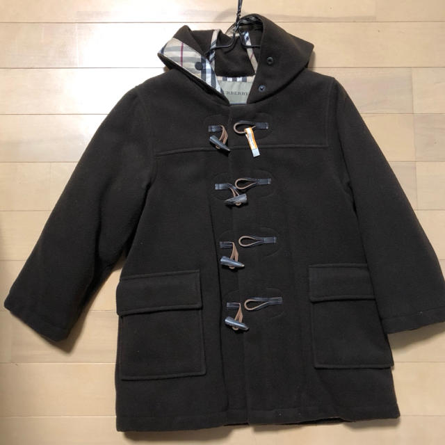 BURBERRY(バーバリー)のBURBERRY ブラウンダッフルコート キッズ/ベビー/マタニティのキッズ服女の子用(90cm~)(コート)の商品写真