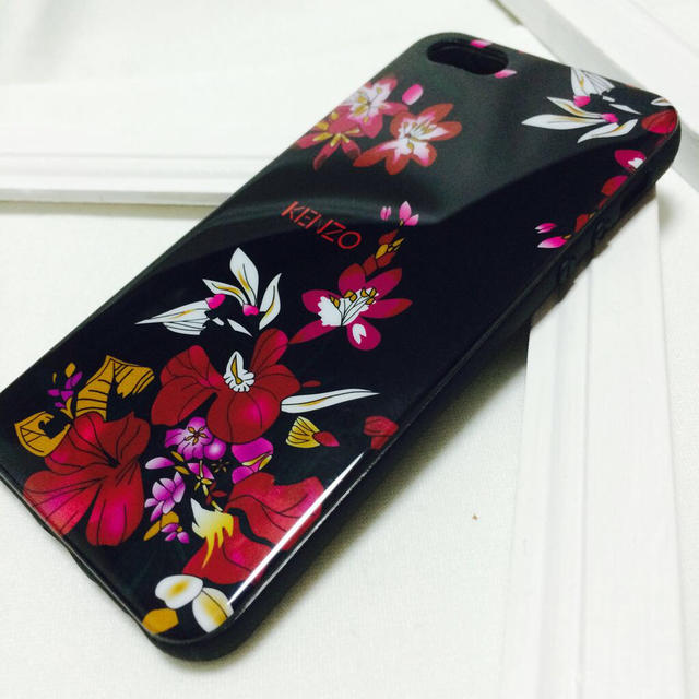 KENZO - KENZO iPhone 5/5sケースの通販 by Palast's shop｜ケンゾーならラクマ