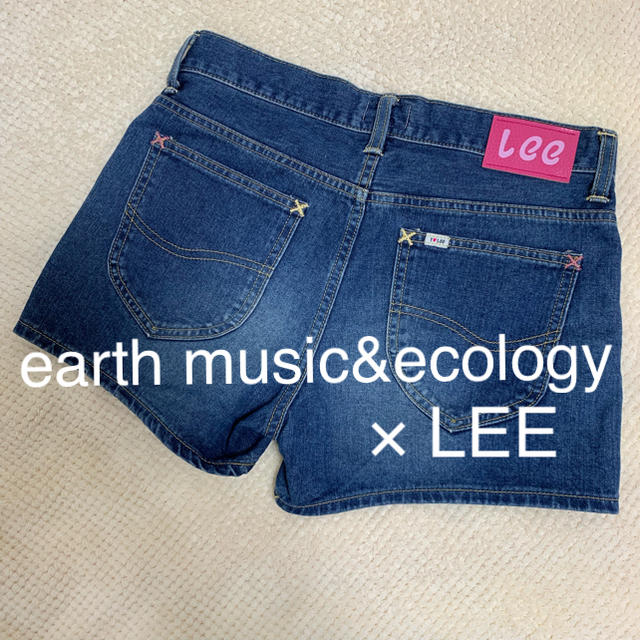 earth music & ecology(アースミュージックアンドエコロジー)の【earth music&ecology × LEEコラボ】デニムショートパンツ レディースのパンツ(ショートパンツ)の商品写真