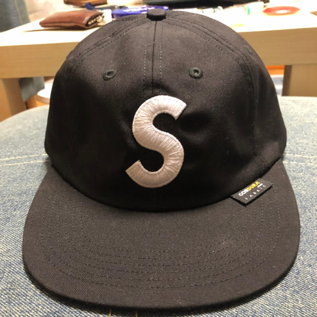Supreme(シュプリーム)のSロゴ cap メンズの帽子(キャップ)の商品写真