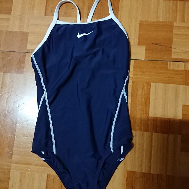 NIKE(ナイキ)のみぃ様専用 キッズ/ベビー/マタニティのキッズ服女の子用(90cm~)(水着)の商品写真