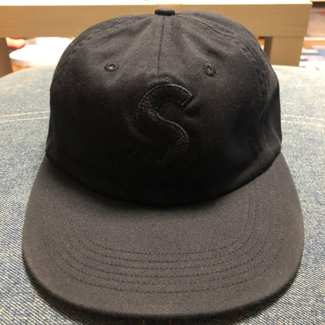 Supreme(シュプリーム)のsupreme cap メンズの帽子(キャップ)の商品写真