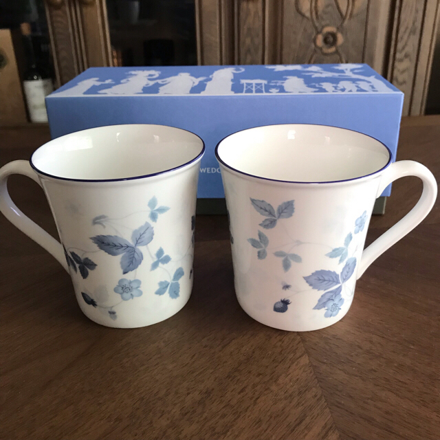 ウエッジウッド WEDGWOOD ペアマグカップ ストロベリーブルー　新品未使用