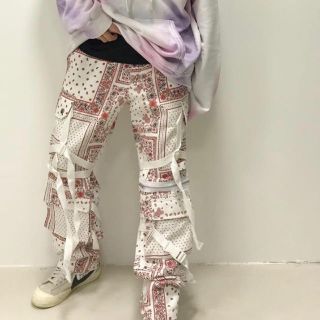 オフホワイト(OFF-WHITE)のJ Balvin, Kidmilli着用 Rogic Paisley Pants(ワークパンツ/カーゴパンツ)