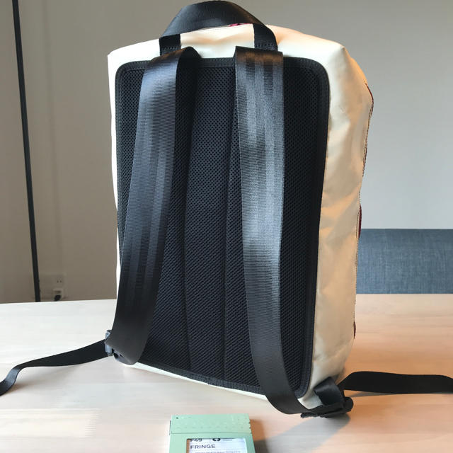 FREITAG(フライターグ)のFREITAG  FRINGE F49 現行型 ホワイト 新古品 メンズのバッグ(バッグパック/リュック)の商品写真