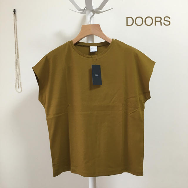 URBAN RESEARCH DOORS(アーバンリサーチドアーズ)の新品🍀今季 DOORS コットンフレンチスリーブカットソー レディースのトップス(カットソー(半袖/袖なし))の商品写真