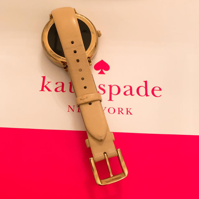 kate spade new york(ケイトスペードニューヨーク)のケイトスペード スマートウォッチ ピンクベージュ  レディースのファッション小物(腕時計)の商品写真