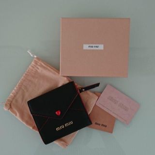 ミュウミュウ(MIU MIU)のmiumiu  折り財布(財布)