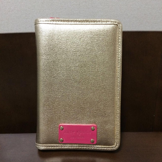 kate spade new york(ケイトスペードニューヨーク)のkate spade♡母子手帳ケース キッズ/ベビー/マタニティのキッズ/ベビー/マタニティ その他(その他)の商品写真