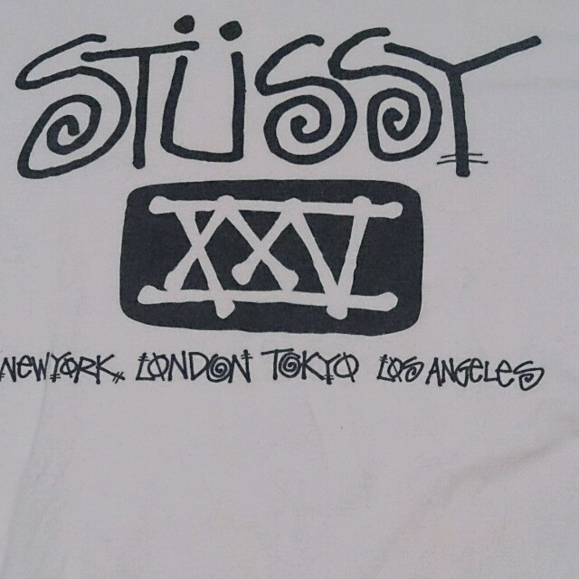 STUSSY(ステューシー)のSTUSSYホワイトTシャツ👕 レディースのトップス(Tシャツ(半袖/袖なし))の商品写真