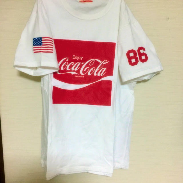 WEGO(ウィゴー)のコカコーラ Tシャツ♡ レディースのトップス(Tシャツ(半袖/袖なし))の商品写真
