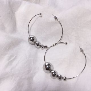 ザラ(ZARA)の大ぶり フープピアス silver(ピアス)