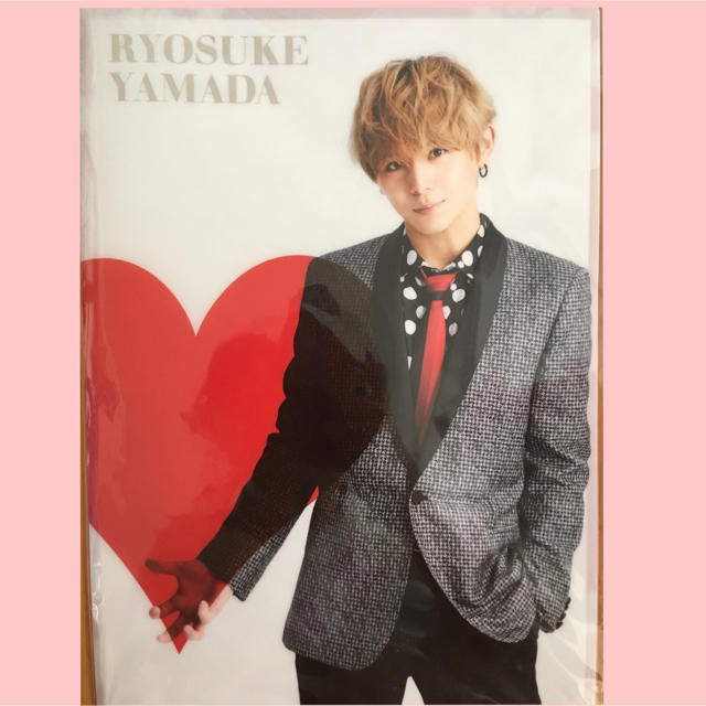 Hey! Say! JUMP(ヘイセイジャンプ)の山田涼介　クリアファイル エンタメ/ホビーのタレントグッズ(アイドルグッズ)の商品写真