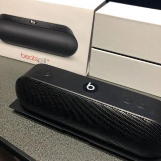 ビーツバイドクタードレ(Beats by Dr Dre)のbeatspill＋ ブラック (スピーカー)