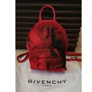 givenchy ジバンシィ　バンビ　リュック